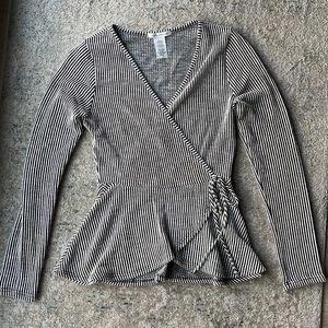 Black & white stripped wrap shirt